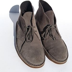 Clarks 9.5 Gray Suede Bushacre Desert Boot Chukka